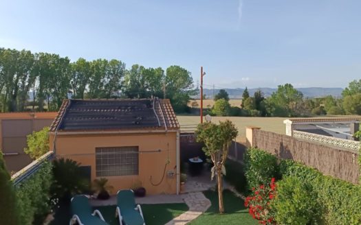 Casa adosada en venta en Montbui