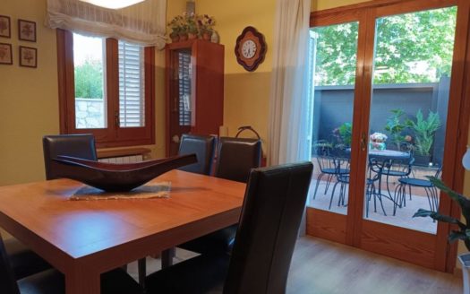 Casa adosada en venta en Montbui