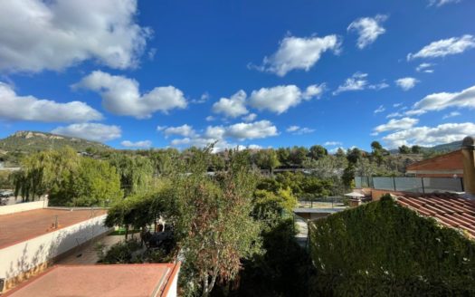 Casa adosada en venda a La Pobla de Claramunt