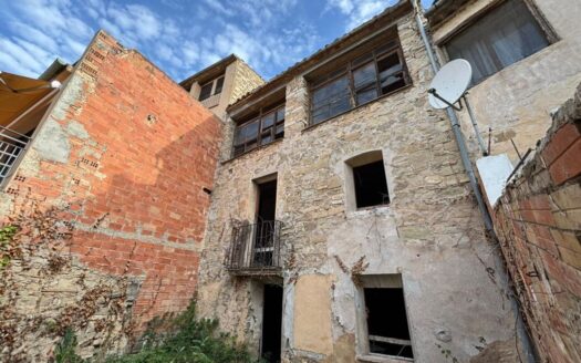 Ideal Constructores o inversors….Venda d’una CASA O EDIFICI a Santa Coloma de Queralt