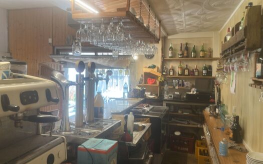 Traspas de restaurant amb encant a La Llacuna